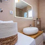 House Gruja With Pool Holiday home
