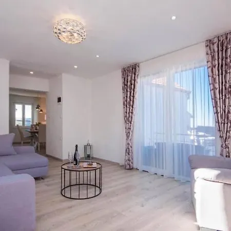 House Gruja With Pool * Primošten