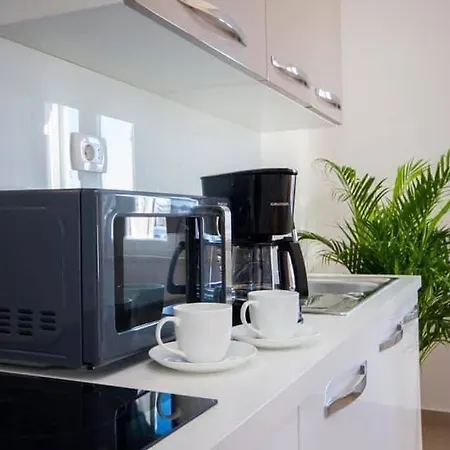 House Gruja With Pool