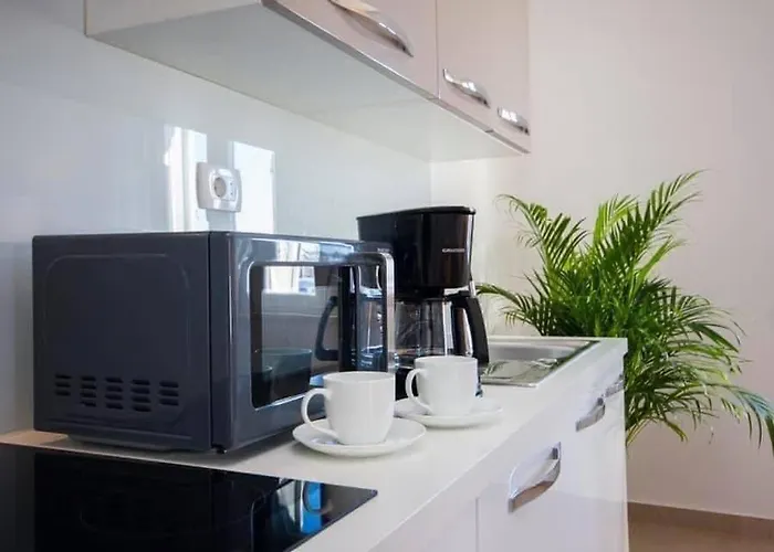 House Gruja With Pool