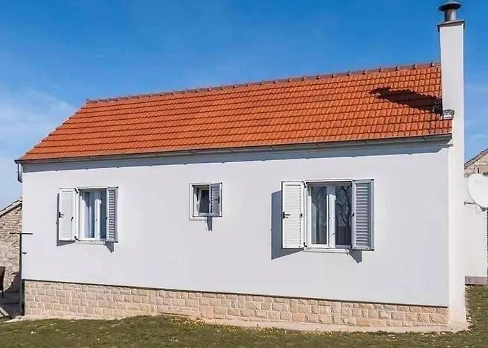 House Gruja With Pool Vakantiehuis