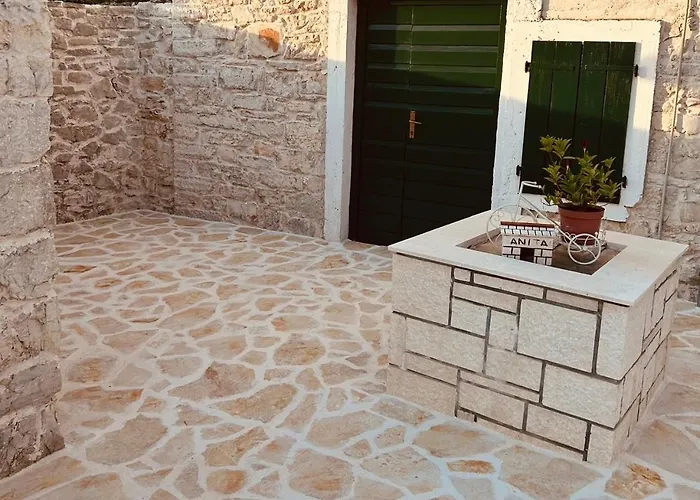 Vakantiehuis House Gruja With Pool Primošten